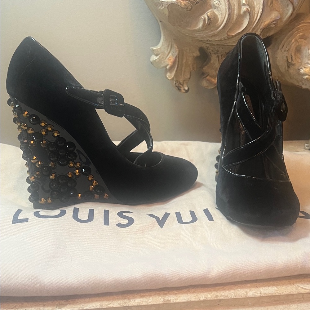 Louis Vuitton Black and Gold Embellished Wedges